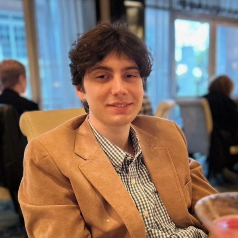 ProfessionalEliPortrait